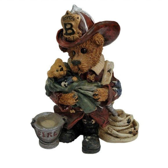 Vintage 1996 Boyds Bears Elliot The Hero Figurine #2280 Firefighter Fireman